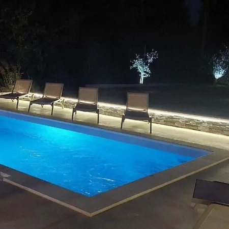 Holiday home Hacienda Matea Mit Whirlpool, Pool Und Grill